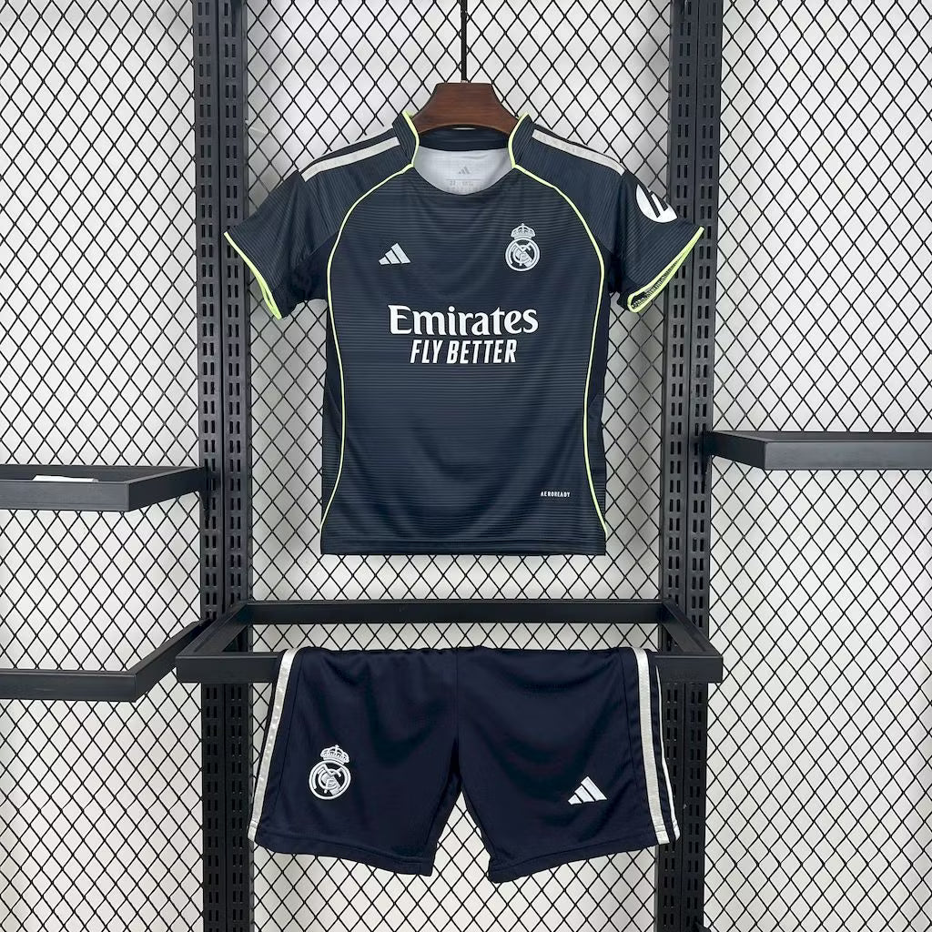 Kit Enfant Réal Madrid 2026