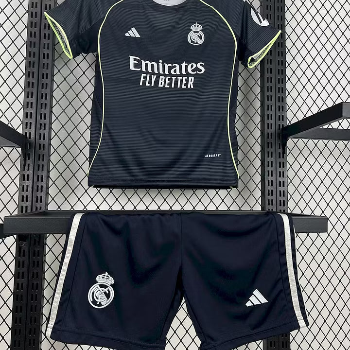 Kit Enfant Réal Madrid 2026