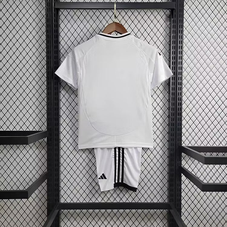 Kit Enfant Real Madrid Domicile 2025